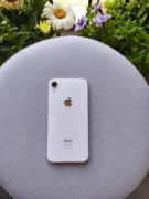 iPhone XR 64GB – Biały (White) – Stan Bardzo Dobry!