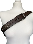 Skórzany pasek z metalowymi zdobieniami Amazon, unisex, 105 cm XL