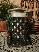 Sweterek, lampion makrama,  otulacz do świecy zielony