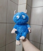 Pluszowa zabawka zwierzątko niebieski stworek błękitny wirus wirusik virus 