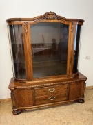 Serwantka orzechowa  okres międzywojenny