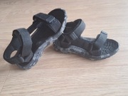 Sandałki chłopięce r. 30