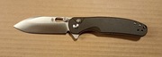 Nóż / Kizer HIC-CUP / Button Lock  / 154CM / Richlite