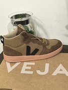 Veja V-15 Suede r 43