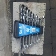 Komplet kluczy łamanych z grzechotka