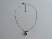 Naszyjnik L'Oreal Paris łańcuszek ankier serce kulka