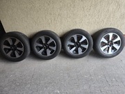 Oryginalne felgi aluminiowe z oponami calorocznymi Subaru Forester IV