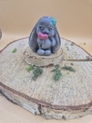 Zajączek  z lizakiem serduszkiem wykonamy ręcznie