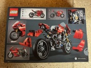 LEGO Technic 42107 Ducati Panigale V4 R