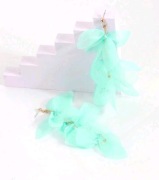 Kolczyki wiszące płatki jedwabne kolor miętowy 