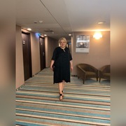 Sukienka czarna koszulowa motyw zwierzęcy