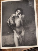 Pocztówka Kobieta z futrem  Jan Saudek