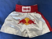 Red Bull XXL spodenki do Muay Thai thaiboxing kickboxing boksu białe satyna
