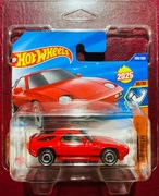 Hot Wheels Mainline 2025 - 1983 Porsche 928S + Protektor