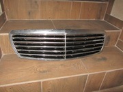 MERCEDES C-Klasa grill atrapa przednia Avantgarde 