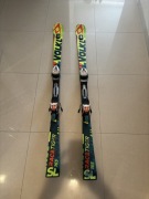 Uszkodzone narty Völkl RACETIGER Speedwall SL UVO 165cm R12.7