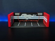 Diorama Mustang Hot Wheels 1:64 Garaż