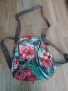 Plecak damski miejski w kwiaty