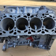 Blok silnik Audi V8 4.2 BFM Benzyna do honowania lub szlifu