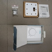 Termostat pomieszczeniowy SIEMENS RAA21 bez wyświetlacza