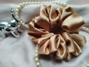 Gumka scrunchies XL ciemne złoto 