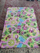 Dywan do pokoju dziecięcego.