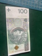 100zł destrukt krzywo wycięte 