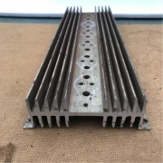 Duży radiator aluminiowy 350 x 120 x 35 mm