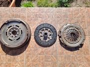 Dwumasa TOYOTA avensis verso 