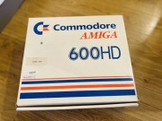 Commodore Amiga 600HD - komplet w opakowaniu.