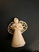 Aniołek mały z drewienka i sznurka 