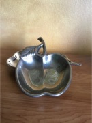 Silver Plated Seba posrebrzana paterka na nóżkach - jabłko.