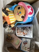 BOX zestaw One Piece Pluszak Kubek breloki pin CZARNY PIĄTEK