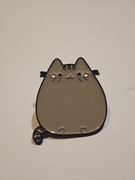 Przypinka emaliowana Pusheen