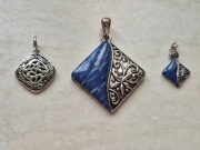 Zestaw 3 wisiorków  wisiorek RMN z marmurkową emalią