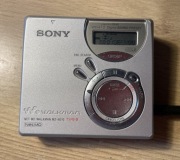 Minidisc Sony MZ-N510 walkman, i płyta dysk Celine Dion,  działa prawidłowo