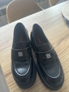 Buty lakierowane Hugo 
