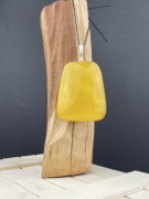 Srebrny wisiorek z naturalnego bursztynu baltyckiego waga - 9,99 g.