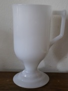 Szklanka do kawy, mleczne szkło, vintage