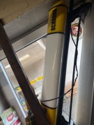 Galeryjka lampa na dach samochodu kogut ochrona 