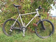 Rower Cube reaction MTB XC rama 22" koła 26" shimano deore xt