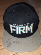 Czapka Manchester Firm z autografem F. Kryj.