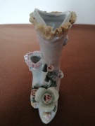 Bucik porcelanowy, perłowy wysokość 16cm.Figurka ozdobna
