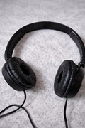 Słuchawki Sony MDR-ZX110AP – UŻYWANE bardzo dobry stan czarne
