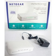 Netgear 5 Port 10/100 Fast Ethernet Switch RJ45