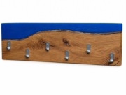 Wieszak ścienny z debui żywicy epoksdyowej 