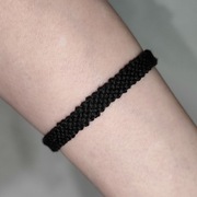 B190 Bransoletka czarna z muliny pleciona Paski Handmade Rękodzieło