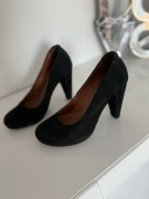 damskie buciki ze skóry zamszowej, rozmiar 36