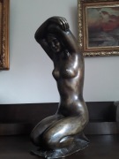 Figura  kobiety z brązu - duża!