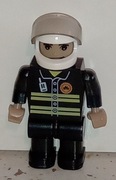 103 06 - LEGO Minifigures 